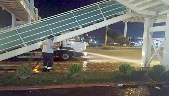 ÜST GEÇİTLER TEMİZLENDİ