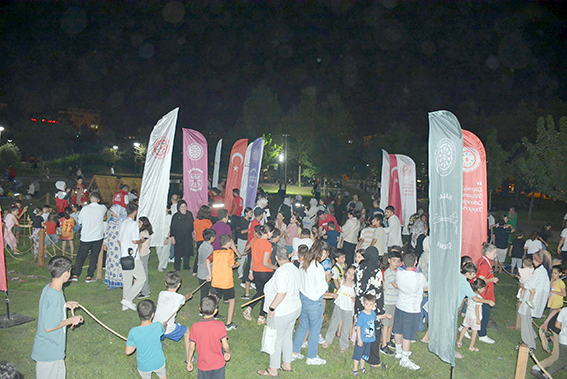 ÇOCUKLAR MİLLET BAHÇESİ’NDE DOYASIYA EĞLENDİ