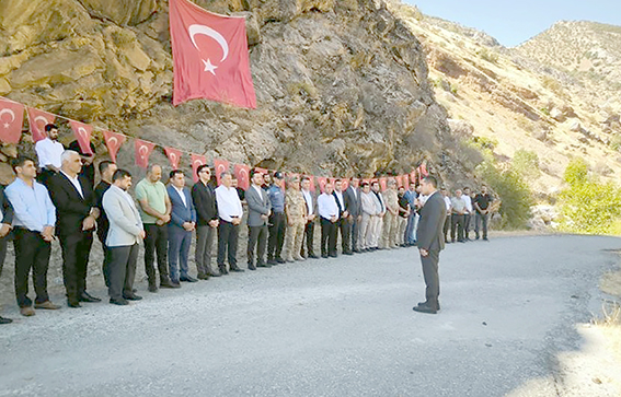 DEĞİRMENDERE ŞEHİTLERİ 33. YILINDA DUALARLA ANILDI