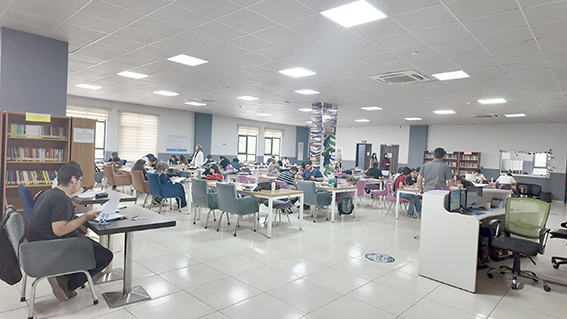 GENÇLERE KÜTÜPHANEDE EV KONFORU