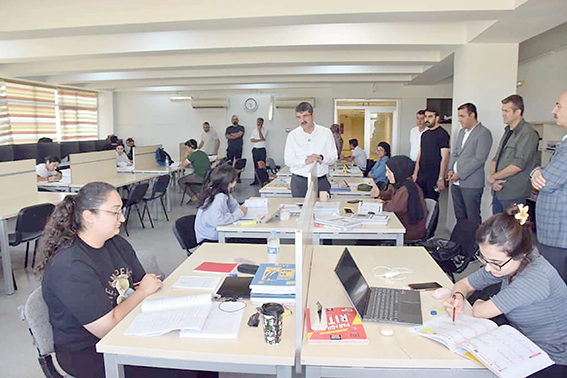 GENÇLİK MERKEZİNE ZİYARET