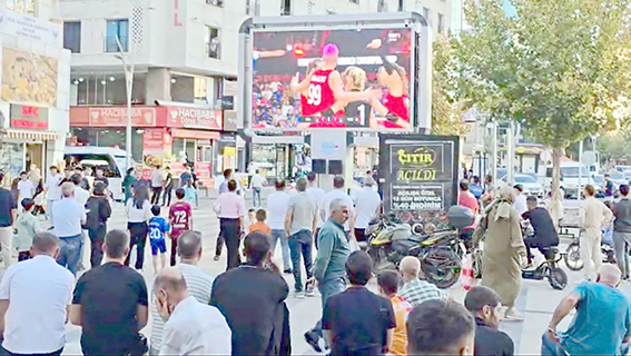 GÜLİSTAN CADDESİ 2 ÖNEMLİ MAÇA EV SAHİPLİĞİ YAPTI