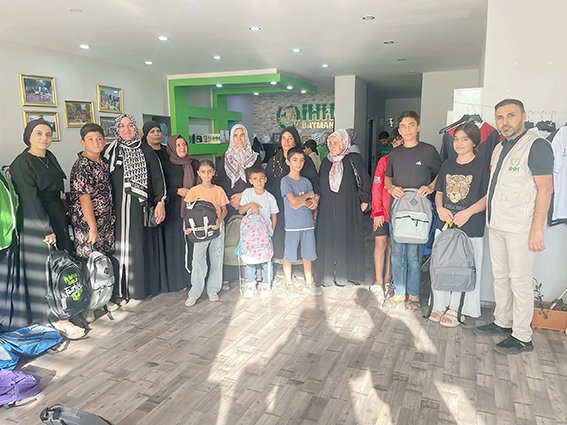 İHH’DEN 650 YETİM ÖĞRENCİYE KIRTASİYE DESTEĞİ