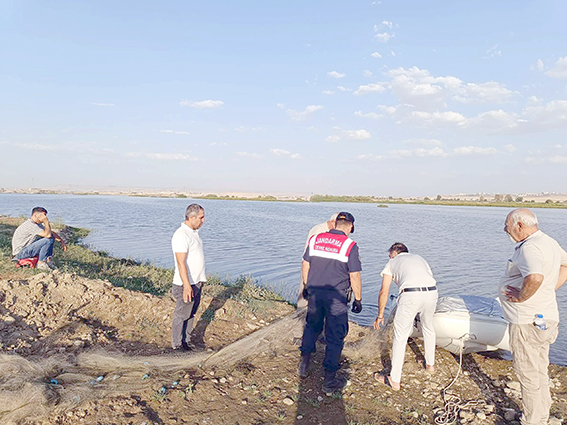 KAÇAK BALIK AVCILIĞINA GEÇİT YOK