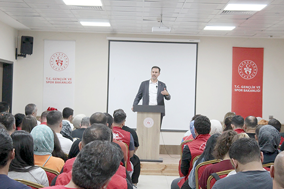 KAHYAOĞLU, HASANKEYF GENÇLİK KAMPINI ZİYARET ETTİ