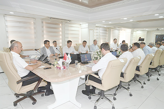 KAYMAKAMLAR TOPLANDI