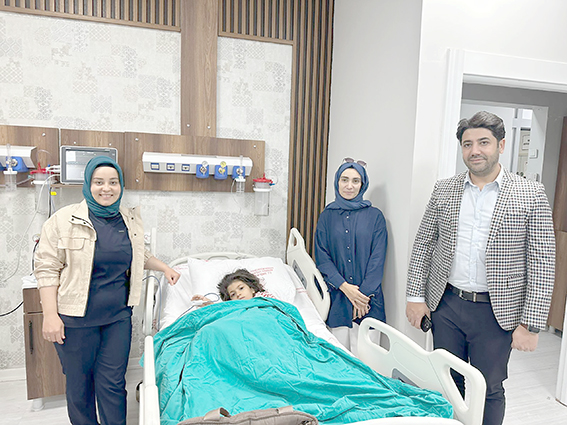 MİNİK ELİF’E HEM AMELİYAT HEM DİŞ TEDAVİSİ YAPILDI