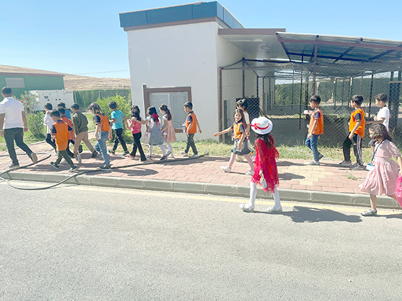 MİNİK KONUKLARDAN CAN DOSTLARA ZİYARET