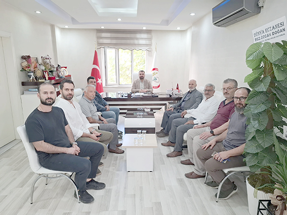 SAADET PARTİSİNDEN ECZACILAR GÜNÜ ZİYARETİ