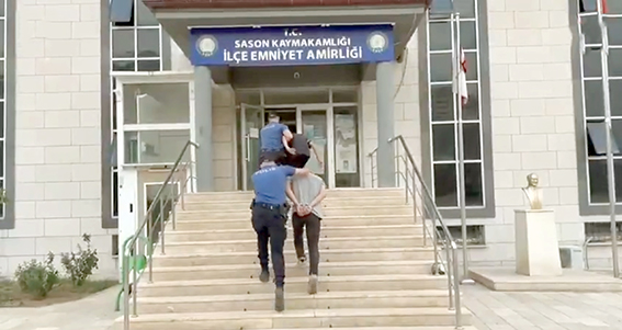SASON’DA MANAV HIRSIZLARI TUTUKLANDI
