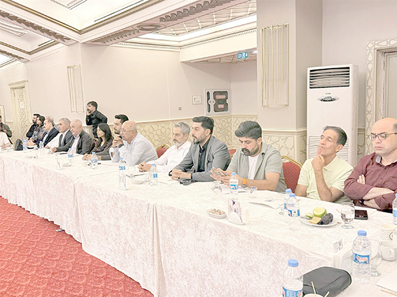 YENİ BİR BAŞLANGIÇ TOPLANTISI DİYARBAKIR’DA YAPILDI