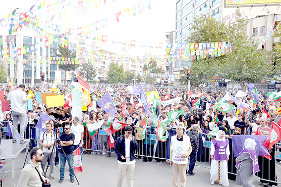 BARIŞ VE DEMOKRATİK TOPLUM MİTİNGİ KOMİTESİNDEN BATMAN HALKINA TEŞEKKÜR