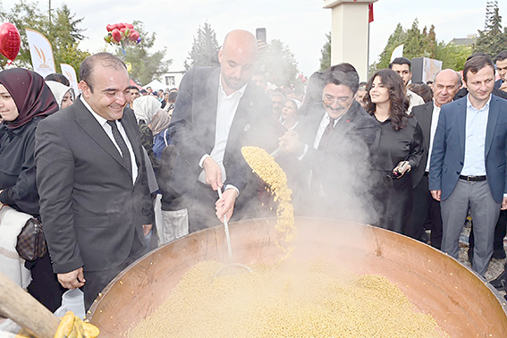 BEŞİRİ’DE FESTİVAL COŞKUSU YAŞANDI