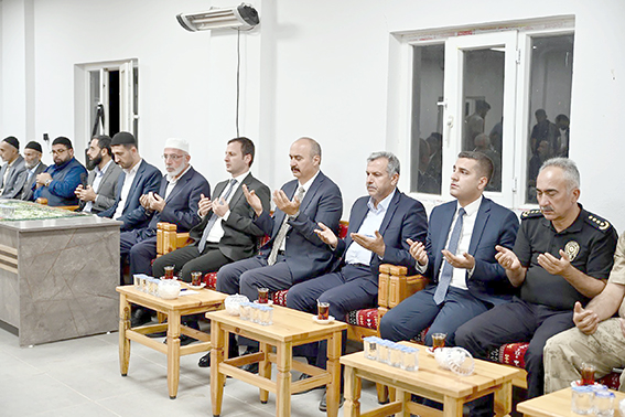 IŞIK AİLESİNE TAZİYE ZİYARETİNDE BULUNDU