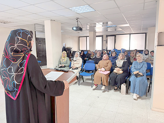 KURS ÖĞRETİCİLERİYLE İSTİŞARE TOPLANTISI