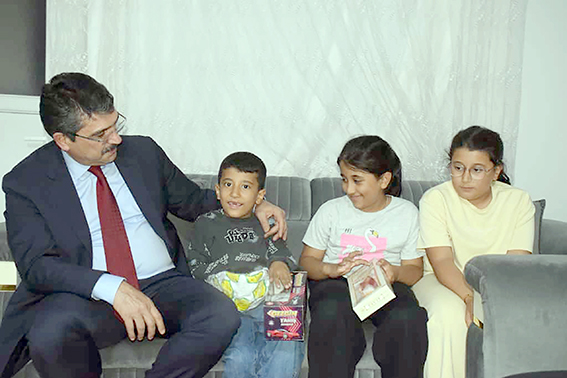 MİLLETVEKİLİ NASIROĞLU’NDAN HANE ZİYARETLERİ