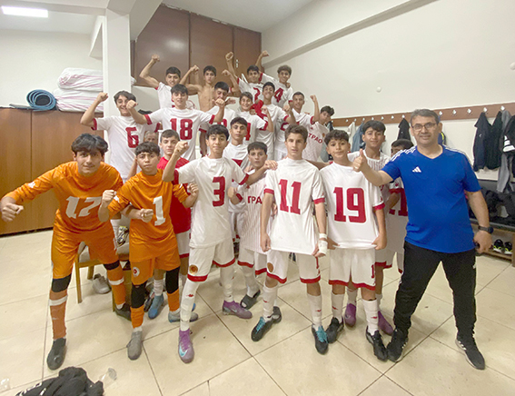 U-14 VE U-15 TAKIMLARI RAKİPLERİNİ DİZE GETİRDİ!