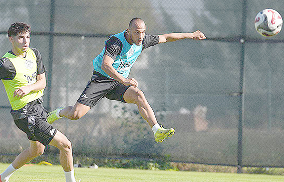 PETROLSPOR’DA HEDEF KARACABEY