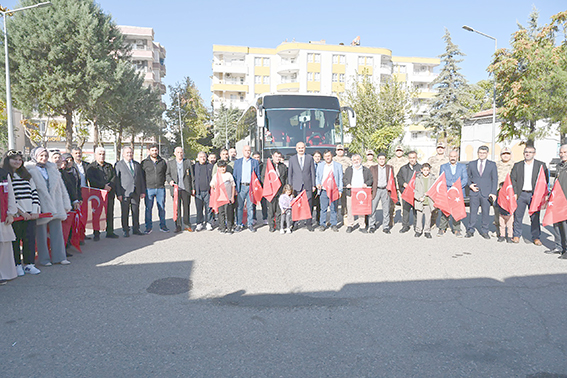 ŞEHİT VE GAZİ YAKINLARI ÇANAKKALE’YE UĞURLANDI