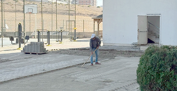 SÜVEYBE ANA KIZ YURDU BAHÇESİNDE PARKE DÜZENLEMESİ