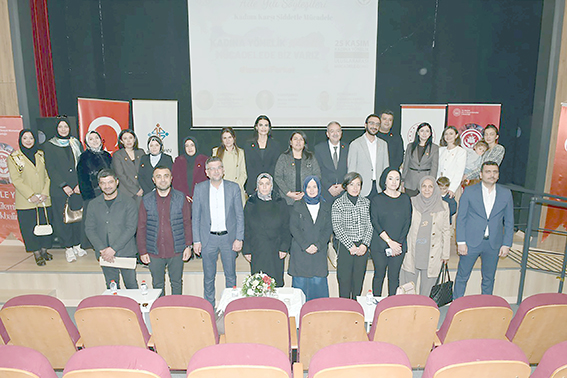 AİLE YILI SÖYLEŞİSİNE YOĞUN KATILIM
