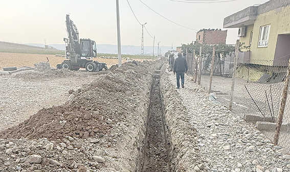 BASKİ KÖSE TARLA KÖYÜ’NE YENİ SU HATTI DÖŞÜYOR