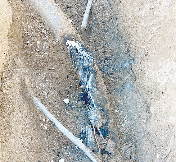 ELEKTRİK PANOLARI KAÇAK KULLANIM NEDENİYLE KULLANILAMAZ HALE GELDİ