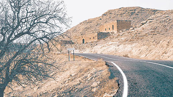 GERCÜŞ’TE 24 KİLOMETRELİK GÜZERGÂHTA YOL GÜVENLİĞİNİ GÜÇLENDİRDİ