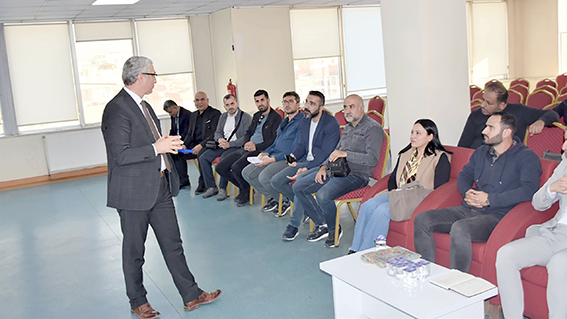 KAMP GÖNÜLLÜ ÖĞRETMENLERİ TOPLANTIDA BULUŞTU