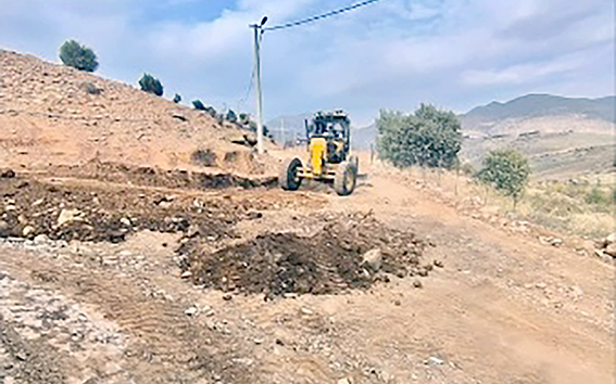 KÖY YOLLARINDA ÇALIŞMALAR ARALIKSIZ SÜRÜYOR