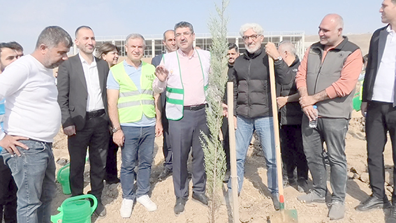 NASIROĞLU OSB’DE AĞAÇ DİKTİ
