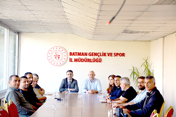 SPOR TESİSLERİ HALKIN HİZMETİNE AÇILIYOR