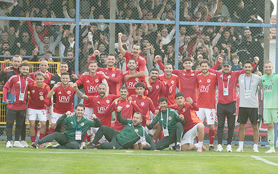 EVİNDE HEDEF 3 PUAN