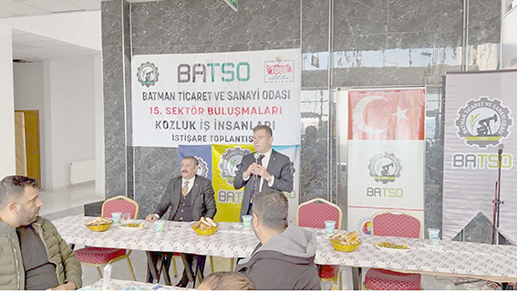 BAŞKAN DEMİR, KOZLUK’TA İŞ İNSANLARIYLA GÖRÜŞTÜ