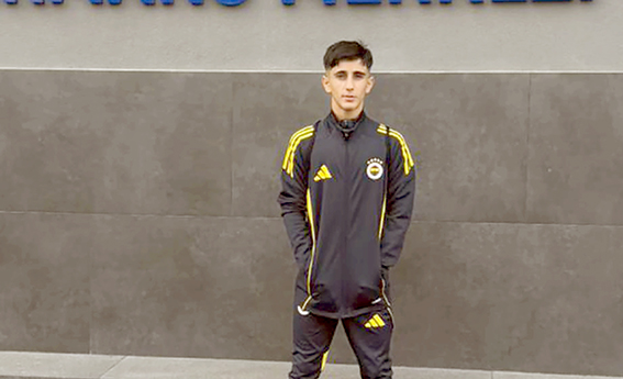 GENÇ YETENEK RESUL AKAY, FENERBAHÇE’DE