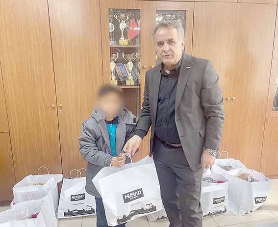 MÜSİAD, 850 ÖĞRENCİNİN YÜZÜNÜ GÜLDÜRDÜ