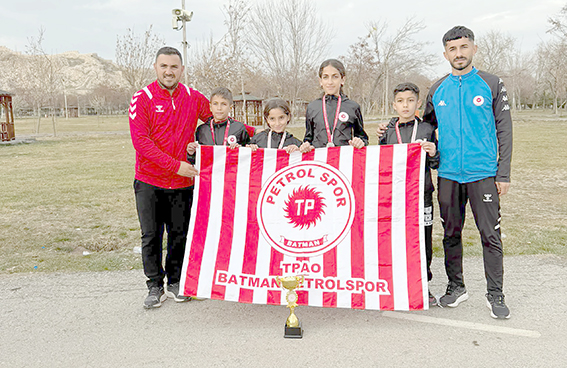 PETROLSPOR’LU MİNİK ATLETLER TÜRKİYE FİNALİNDE