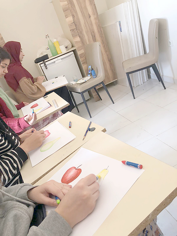 RESİM KURSU YOĞUN İLGİ GÖRÜYOR