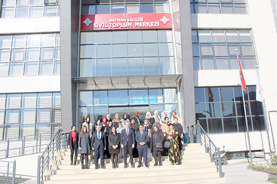 ULUSLARARASI GÖÇMENLER GÜNÜ BATMAN’DA ETKİNLİKLE KUTLANDI