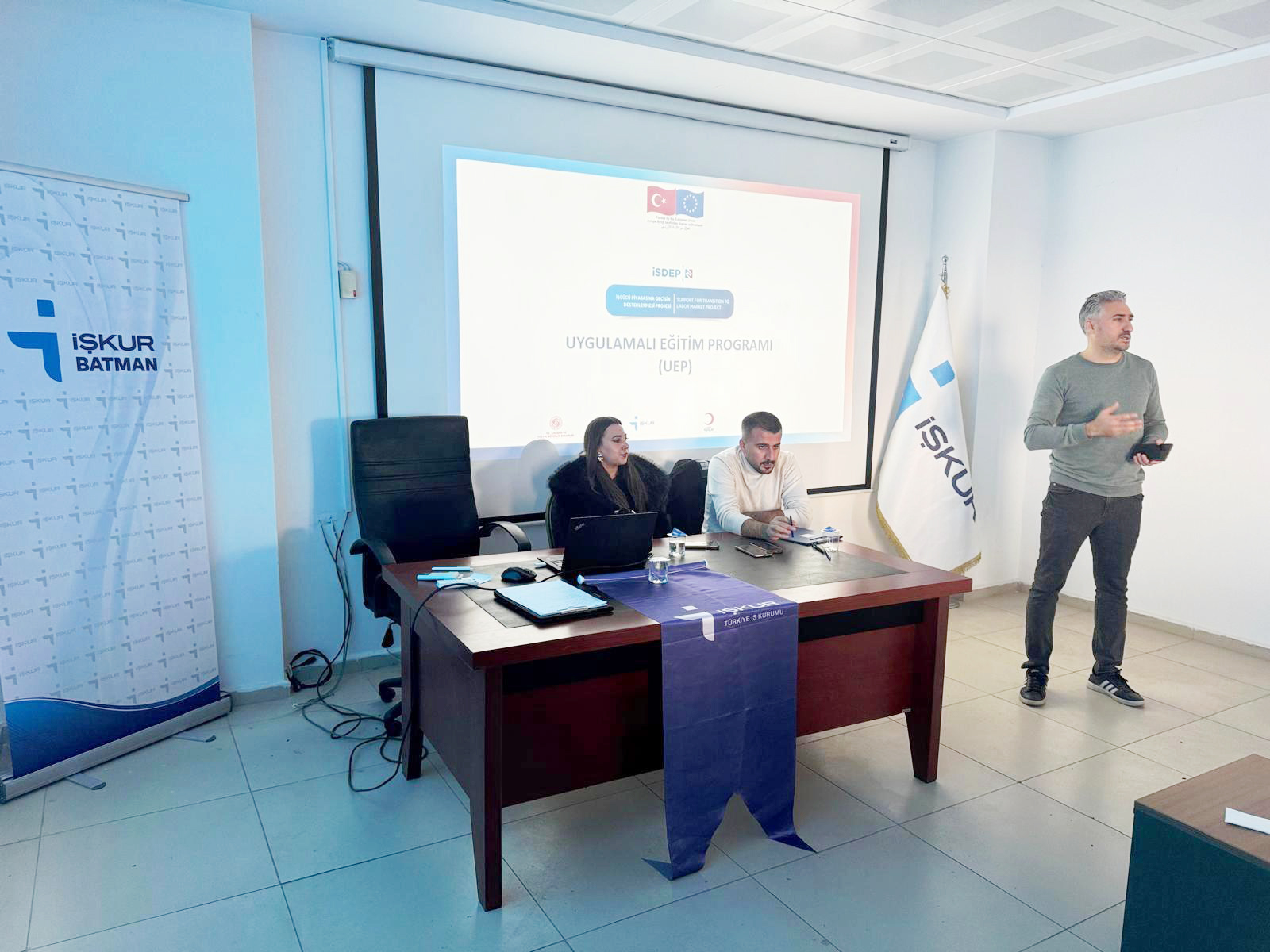 Tekstil Sektörüne 300 Yeni Kadın Çalışan