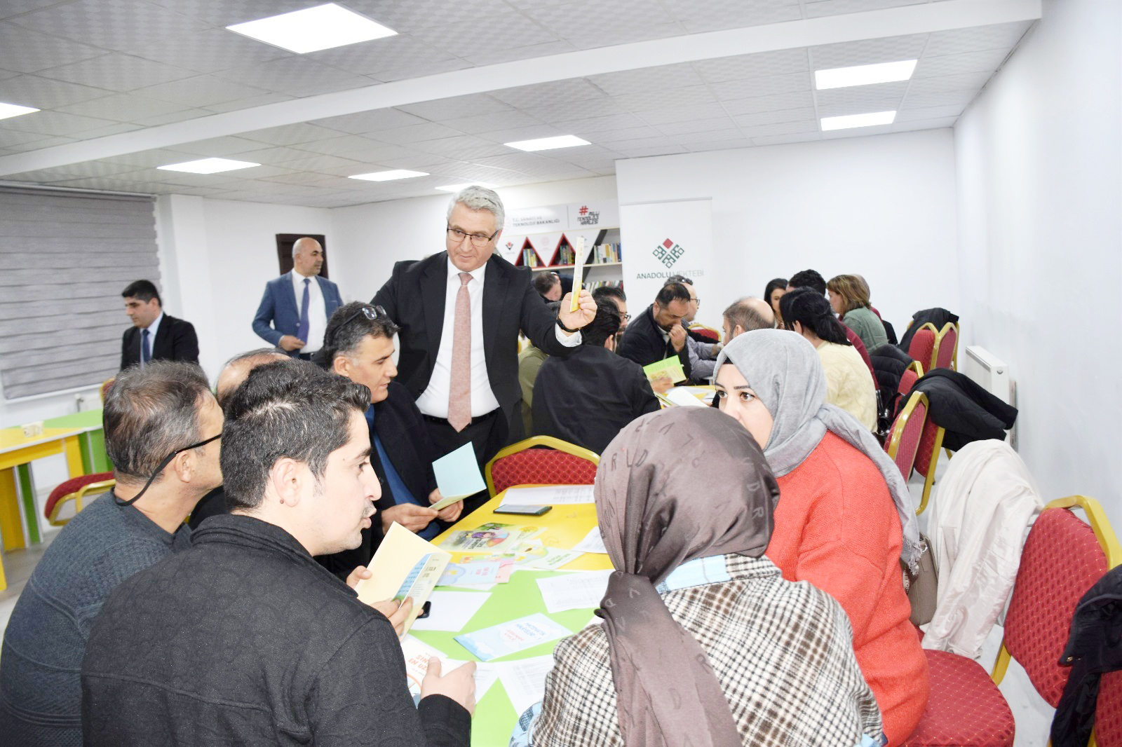 Kitap Okuma Etkinliği İçin Kitap Belirleme Komisyonu Toplandı