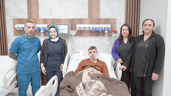 ALT ÇENE KIRIĞINA İLK AÇIK CERRAHİ MÜDAHALE