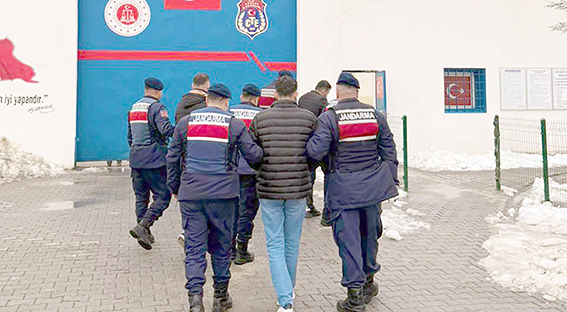 ARANAN 30 ŞAHIS YAKALANDI