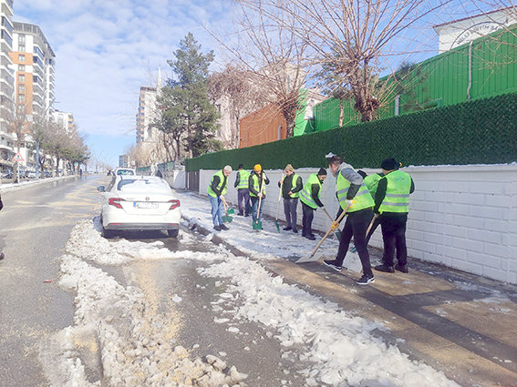 BELEDİYE 504 PERSONELİYLE SAHADA