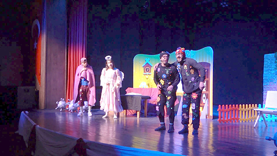 BATMAN BELEDİYESİ TİYATRO İLE ÇOCUKLARI EĞİTİYOR