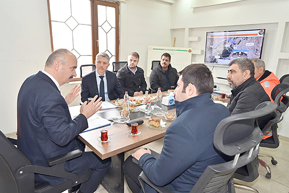 DİKTEPE GEÇİŞİ ÇALIŞMALARI TÜM HIZIYLA DEVAM EDİYOR