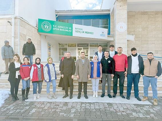 GENÇLER DOĞADAKİ SESSİZ CANLARI UNUTMADI