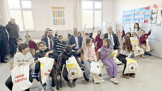 İL BAŞKANI ŞANSİ’DEN SASON’DA KARNE SEVİNCİ