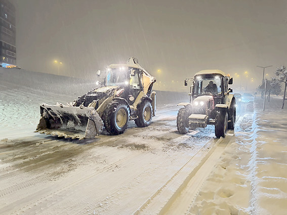 EKİPLER YENİ YILA SAHADA GİRDİ