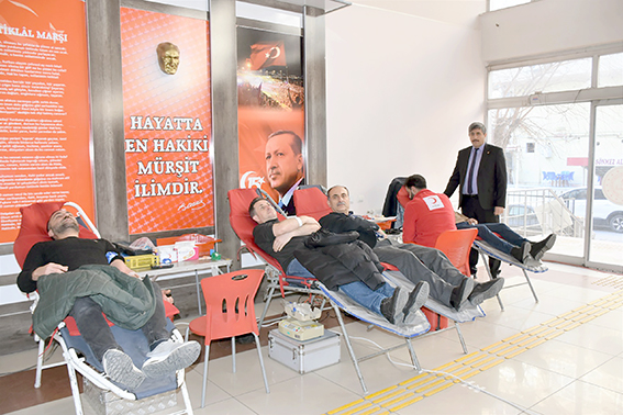 MEM PERSONELİNDEN KAN BAĞIŞINA ANLAMLI DESTEK